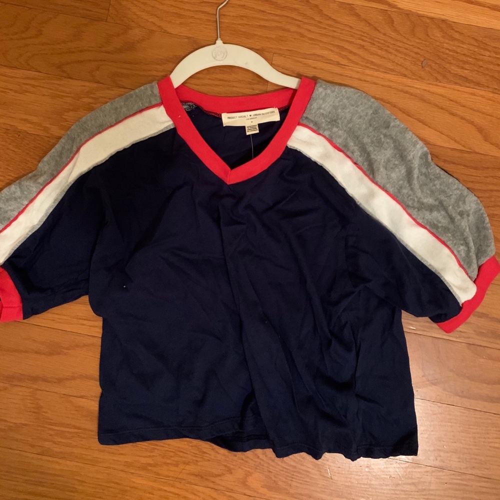 Urban Outfitters navy cropped tee